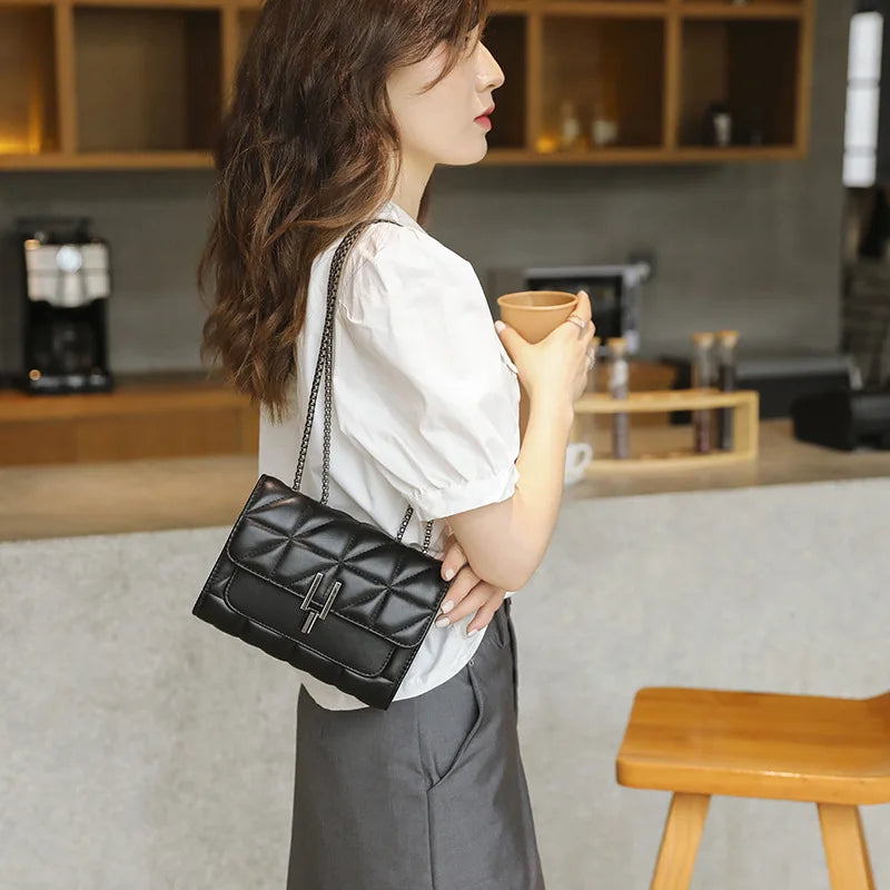Luxury Style Women's Shoulder Bag – Leather with Chain Strap