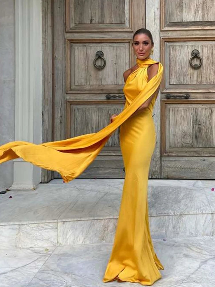 Satin Prom Dress with Bow – Elegant, Halter Neckline, Off-the-Shoulder and Open Back
