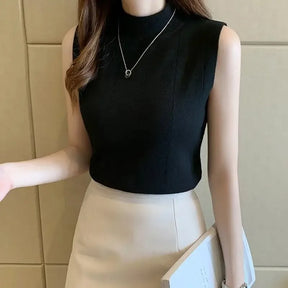 Top Feminino em Malha – Sem Mangas, Gola Redonda, Básico e Casual