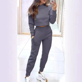 Women's Winter Set with Hoodie and Pants – 2 Stylish and Comfortable Pieces