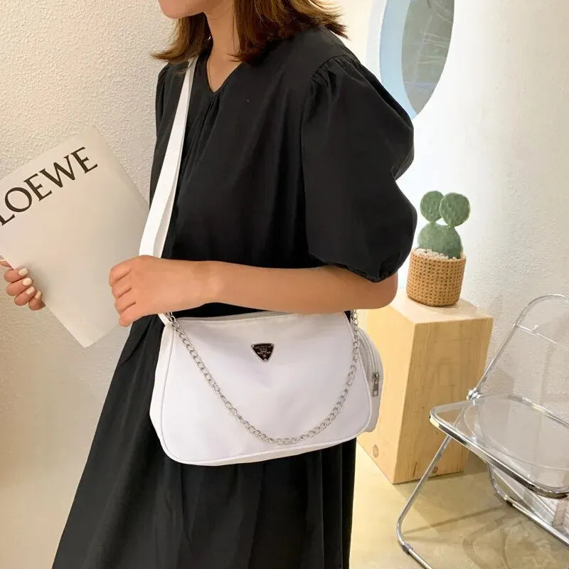 Mala Tiracolo Feminina em Nylon – Design Casual, Leve e Portátil