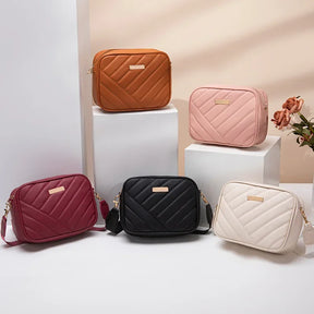 Small Women's Crossbody Bag – Elegant Design in Synthetic Leather with Zipper Closure