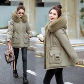 Casaco Parka Feminina de Inverno – Capuz com Pêlo e Corte Elegante