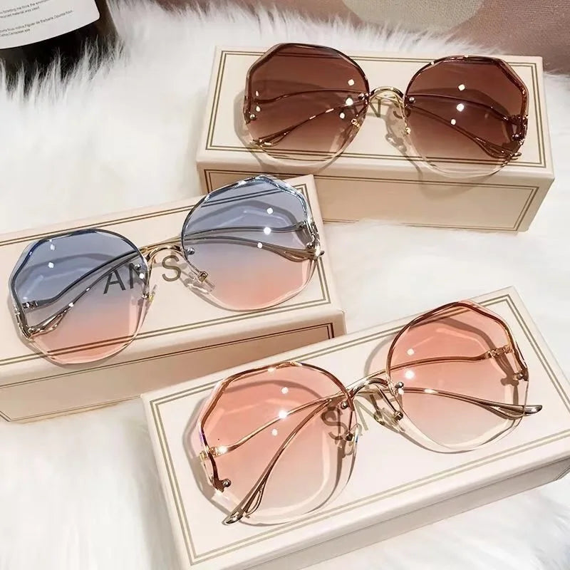 Óculos de Sol Femininos Oversized – Estilo Vintage com Armação Metálica e Proteção UV400