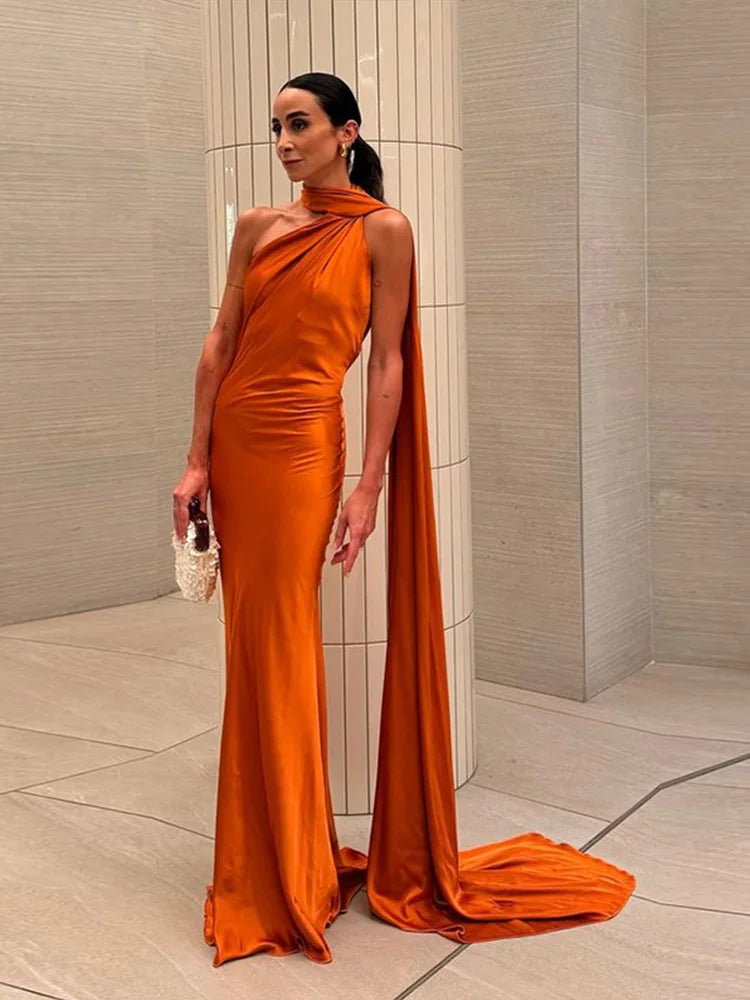 Satin Prom Dress with Bow – Elegant, Halter Neckline, Off-the-Shoulder and Open Back
