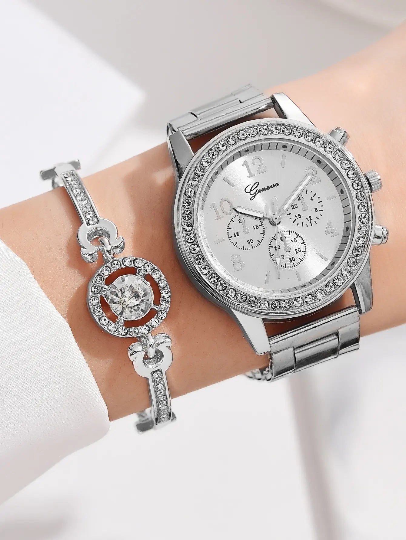 5-in-1 Jewelry Set – Watch with Earrings, Necklace, Ring and Elegant Bracelet