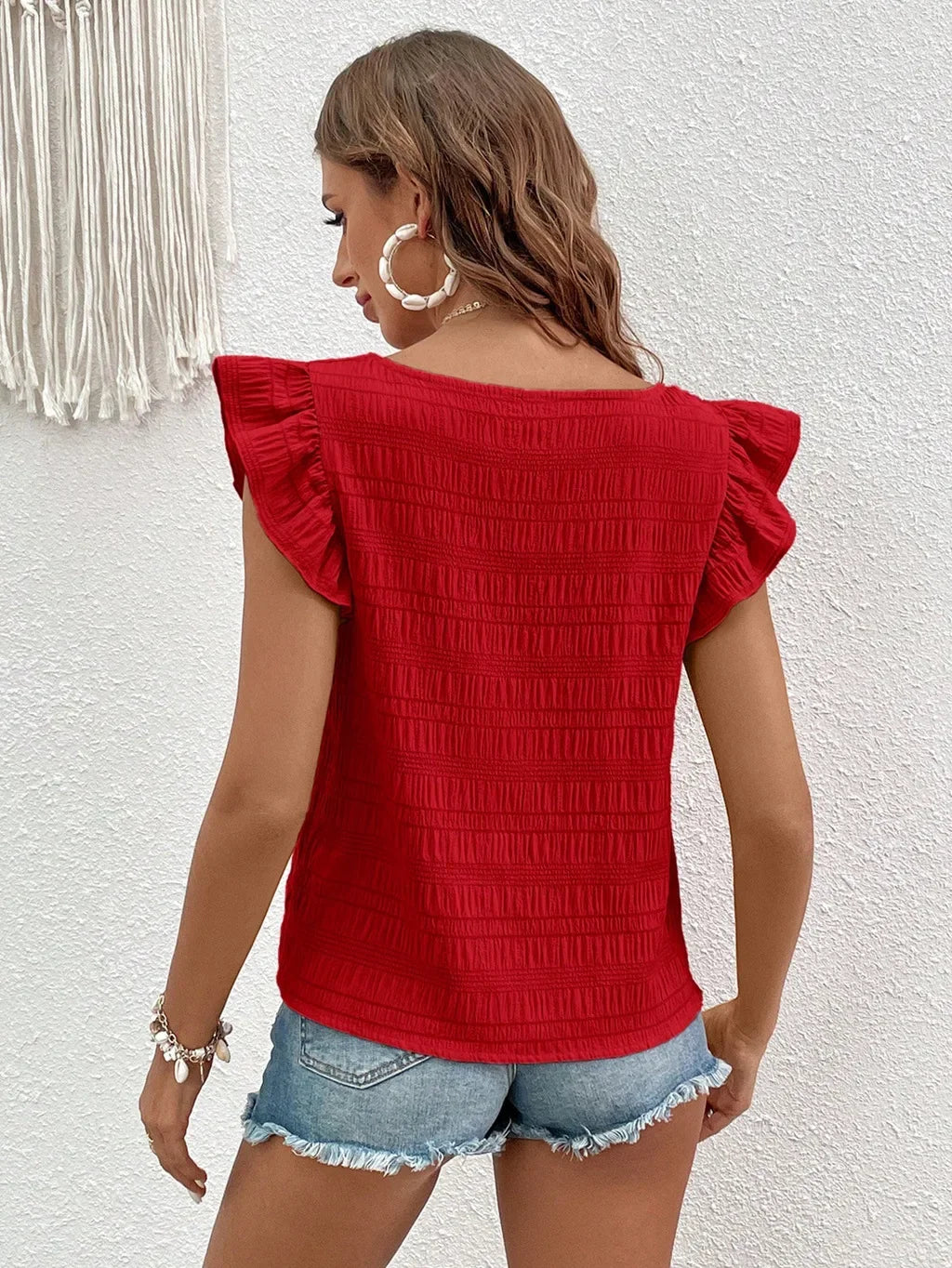 Square Neck T-shirt with Flowing Sleeves – Elegant for Summer